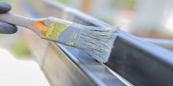 تصویر اعمال ضد زنگ بر روی آهن