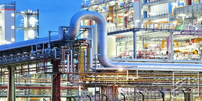 تاسیسات وسیع یک ساختمانم